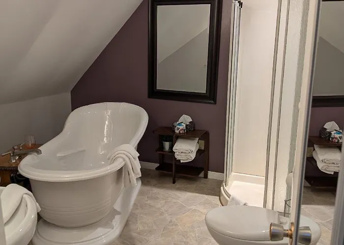 Ruby Manor Bed & Breakfast